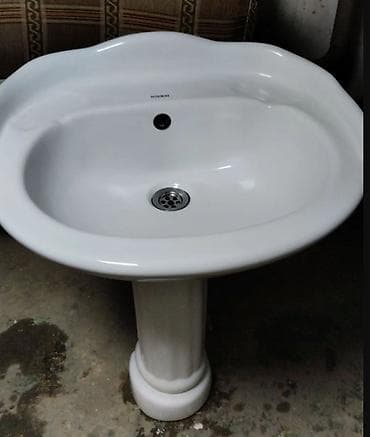 кассовый аппарат цена бишкек: Продаётся б/у имущество парикмахерской. - Шкафчики парикмахера (2 — 6