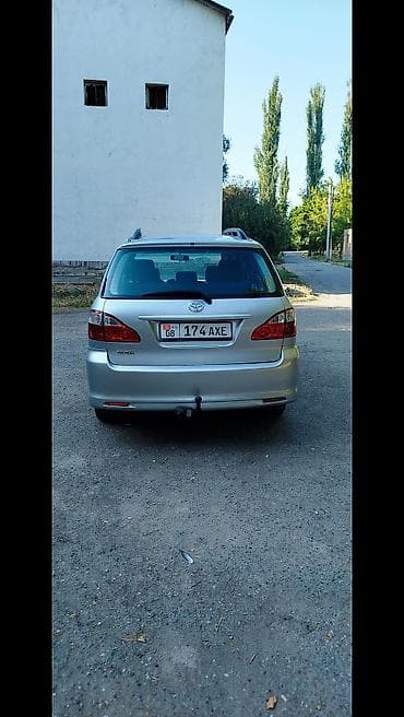 араб 2 бак: Toyota Avensis Verso: 2004 г., 2 л, Автомат, Бензин, Минивэн — 4
