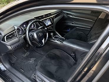 Продажа авто: Toyota Camry: 2019 г., Гибрид, Седан — 6