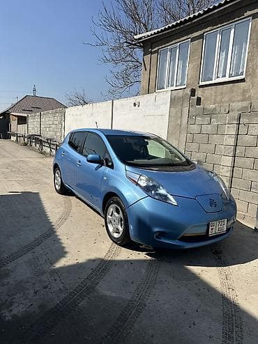 ниссан leaf: Nissan Leaf: 2011 г., 1 л, Типтроник, Электромобиль, Хэтчбэк — 4