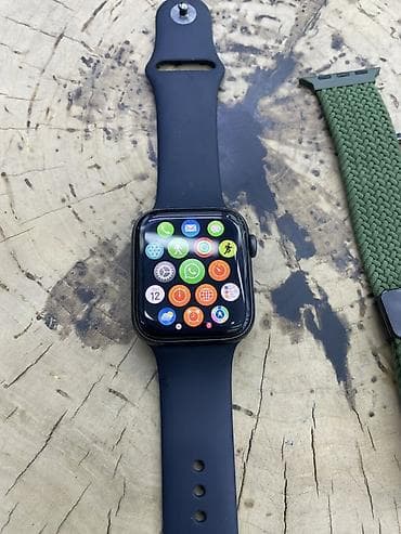 mi home: Срочно 🚨 продаю apple watch se 44mm 4ремешком,оригинальная зарядка на — 1
