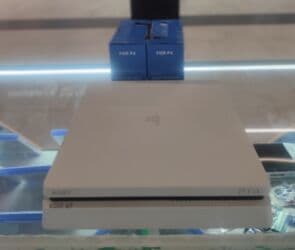 плейстейшен 4 бу: PlayStation 4 Slim, цвет White (белый). ps4 — 2