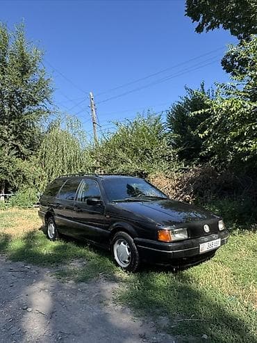 Транспорт: Volkswagen Passat Variant: 1992 г., 1.8 л, Механика, Бензин, Универсал — 3
