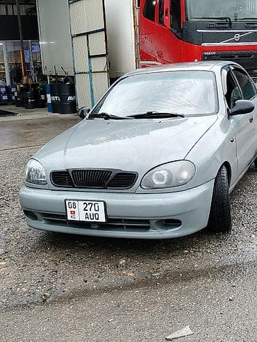 Daewoo Lanos: 1999 г., 2 л, Механика, Бензин, Хэтчбэк