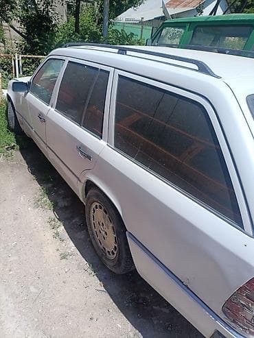 мерседес бенз с: Mercedes-Benz W124: 1993 г., Механика, Газ, Универсал — 6