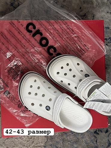 Сабо: Crocs Classic Clog, белые, размер 42–43 (по этикетке указаны размеры — 1