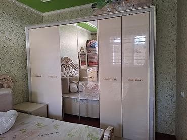 спальни гарнитур: Спальный гарнитур в классическом стиле с резным декором и мягкой — 3