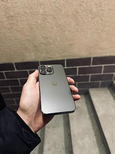 ipone 5: IPhone 13 Pro, Б/у, Черный — 2