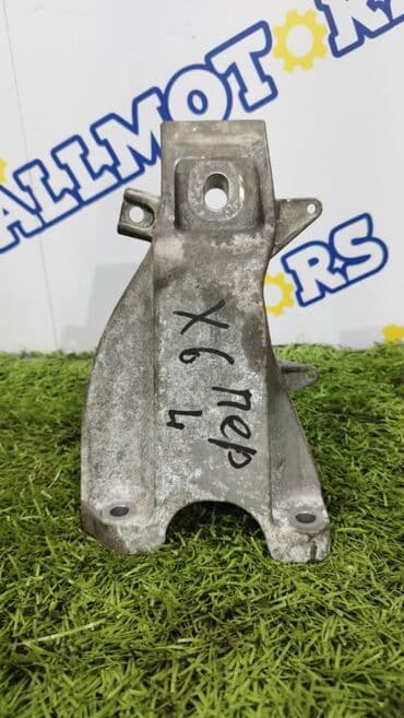 e71: Подушка мотора BMW Б/у, Оригинал — 1