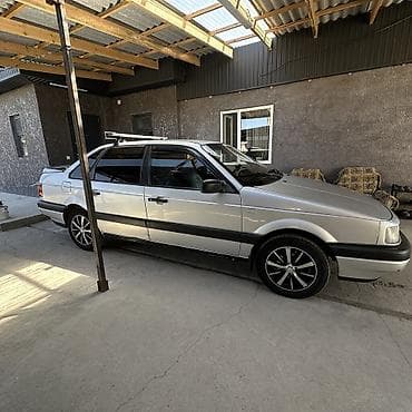 tesla model y: Volkswagen Passat: 1989 г., Седан — 2