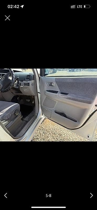 Унаа: Toyota Voxy: 2004 г., 2 л, Автомат, Бензин, Вэн/Минивэн — 4