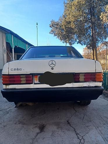 Mercedes-Benz 190: 1985 г., 2 л, Механика, Бензин, Седан — 3