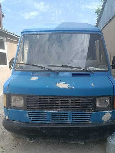 1991: Легкий грузовик, Mercedes-Benz, 2 т — 2