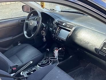 Honda Civic: 2003 г., 1.6 л, Механика, Газ, Седан — 3