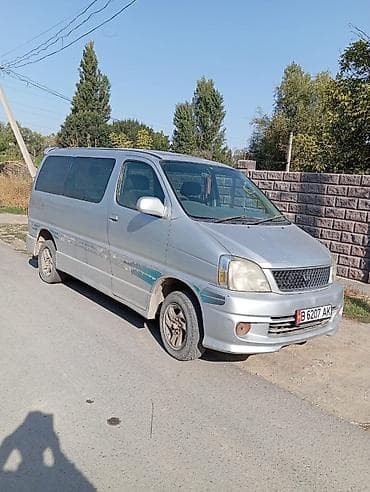 кузов степвагон: Toyota Regius: 2000 г., 2.7 л, Автомат, Бензин, Вэн/Минивэн — 1