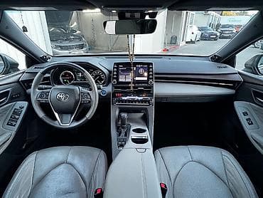 Toyota Avalon: 2020 г., 2.5 л, Вариатор, Гибрид, Седан — 10