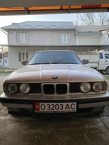 машинка для кнопка: BMW 5 series: 1993 г., 2.5 л, Механика, Бензин, Седан — 1