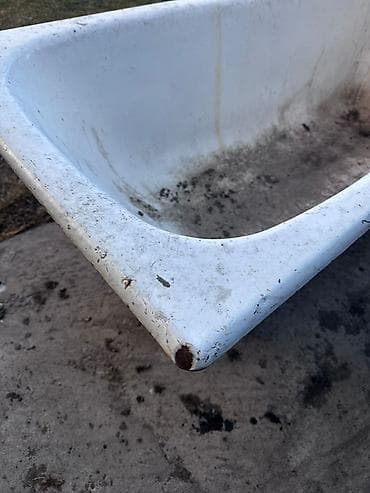 бочок для бани: Чугунная ванна на ножках, классическая прямоугольная форма. Основные — 4