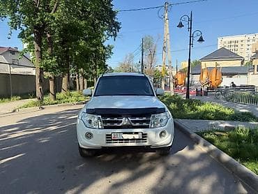 padjero junior: Mitsubishi Pajero: 2011 г., 3 л, Автомат, Бензин, Внедорожник — 1