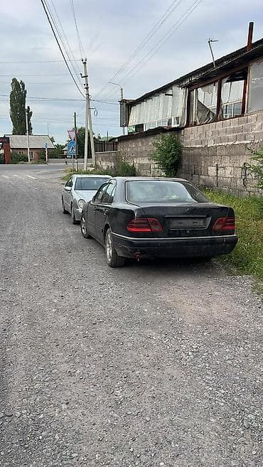помпа ауди: Mercedes-Benz E-Class: 1998 г., Автомат, Бензин, Седан — 4