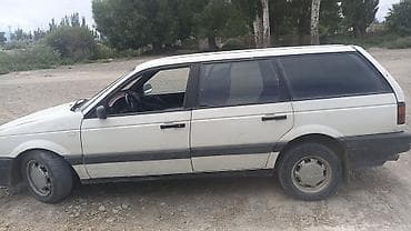 Унаа сатуу: Volkswagen Passat Variant: 1989 г., Кол менен иштөөчү, Универсал — 1
