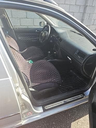 авто по следующим выкуп: Volkswagen Golf Variant: 2001 г., Механика, Универсал — 4