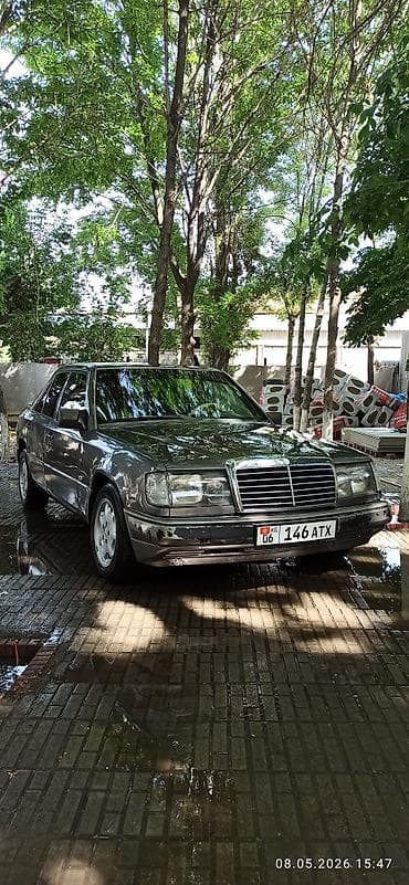 Mercedes-Benz W124: 1990 г., 2.3 л, Механика, Бензин, Седан — 3