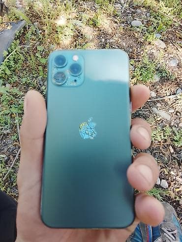 aiphone 12: IPhone 11 Pro, Matte Midnight Green — 2