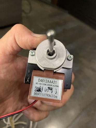 продаю мини холодильник: Ремонт Холодильников и морозильников. Частный мастер. Меня зовут — 7