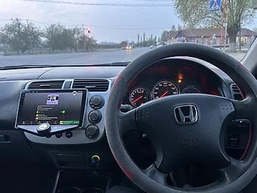 Honda Civic: 2005 г., 1.7 л, Автомат, Бензин, Седан at lalafo.kg Honda Civic: 2005 г., 1.7 л, Автомат, Бензин, Седан