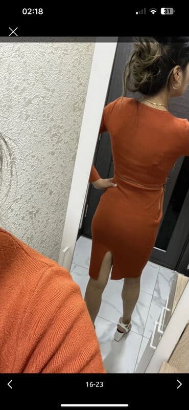 национальные украшения бишкек: Вечернее платье, Длинная модель, С рукавами, S — 13