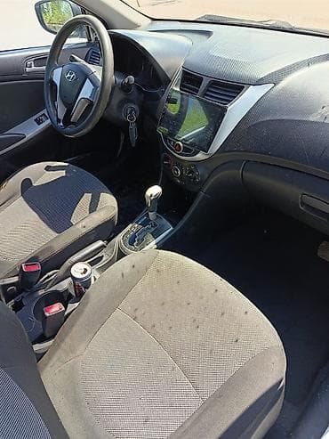 ауди куватро: Hyundai Solaris: 2013 г., Автомат, Бензин, Седан — 4