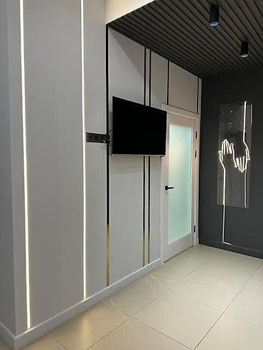 Недвижимость: Аренда офисов, 100 м², В бизнес центре, 1 линия, С оборудованием, С отдельным сан узлом — 10