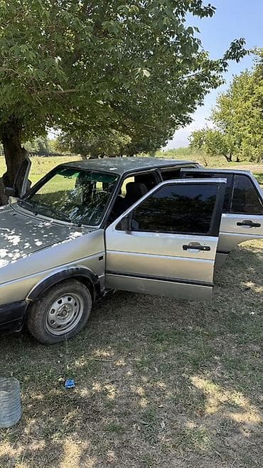 мерседес т 1: Volkswagen Jetta: 1989 г., Кол менен иштөөчү, Бензин, Седан — 1