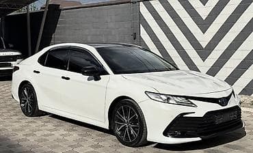 90: Toyota Camry: 2021 г., 2.5 л, Автомат, Гибрид, Седан — 1