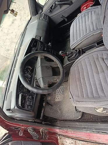 чешская ваза: Volkswagen Passat Variant: 1989 г., Универсал — 7