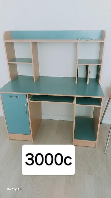 столы для компьютерного клуба: Компьютерный стол, С полками — 1