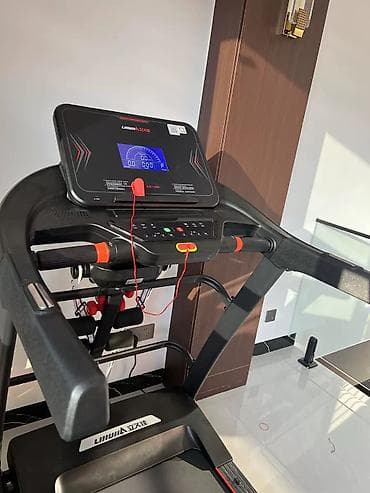 один: 🔥 Ищешь реально МОЩНУЮ, СТИЛЬНУЮ и СОВРЕМЕННУЮ беговую дорожку, а не — 9