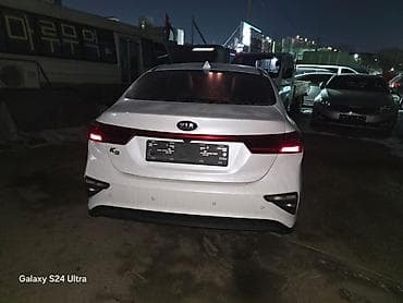 golf venta: Kia K3: 2019 г., 1.6 л, Вариатор, Бензин, Седан — 5