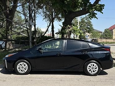 toyota hiace: Toyota Prius: 2019 г., 1.8 л, Автомат, Гибрид, Хэтчбэк — 3