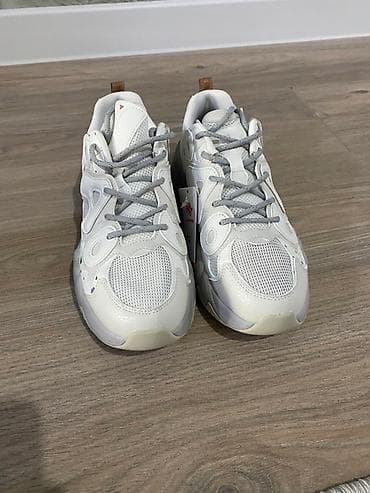 кеды кожа: Белые кроссовки с массивной подошвой. - Цвет: белый с серыми шнурками — 2