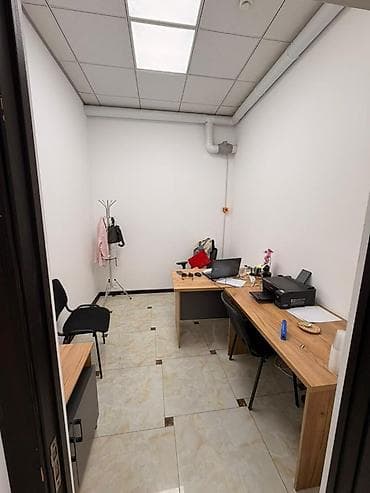 сдается офис: Аренда офисов, 100 м², В бизнес центре, С видом на горы, 1 линия, С системой безопасности — 4