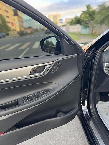 Продажа авто: Hyundai Grandeur: 2020 г., 2.4 л, Автомат, Гибрид, Седан — 10