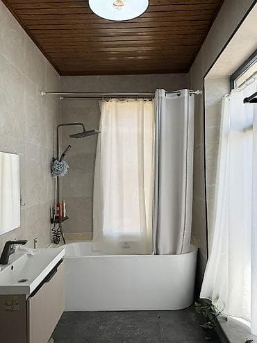 микра: 🏡 Продаётся просторный дом в мкр. Кок-Жар — рядом с Алматинкой и — 10