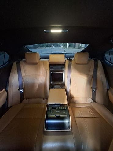 Lexus ES: 2019 г., Гибрид, Седан — 7