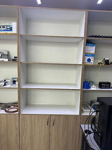 полка для магазин: Шкаф полки продается б/у Есть 2 размера 1размер : Высота 180см — 5