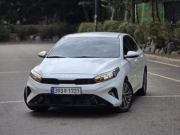 geely e5: Kia K3: 2021 г., 1.6 л, Вариатор, Бензин, Седан — 4