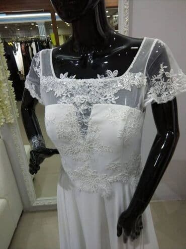 свадебное платье на миниатюрную девушку: Свадебное платье, L, Рукава прозрачные, Без кольца, Дизайнерское, А-силуэт, Кружево, Стразы, Новый — 2