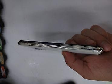 google pixel 6 pro: IPhone 11 Pro, Серебристый — 4