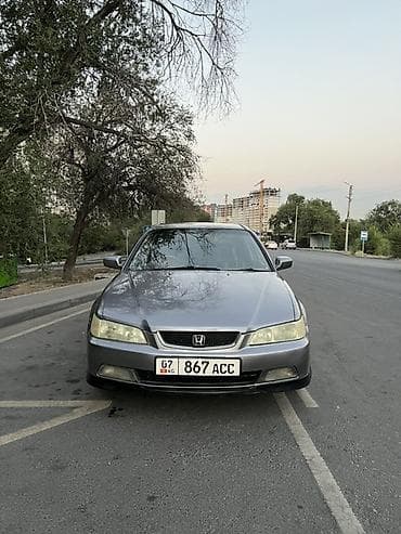 Honda Accord: 2001 г., 1.8 л, Автомат, Бензин, Седан